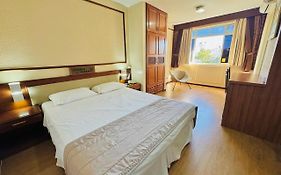 Lira Hotel